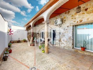 Maison à Arroyo de San Serván. Casa en arroyo de san serván