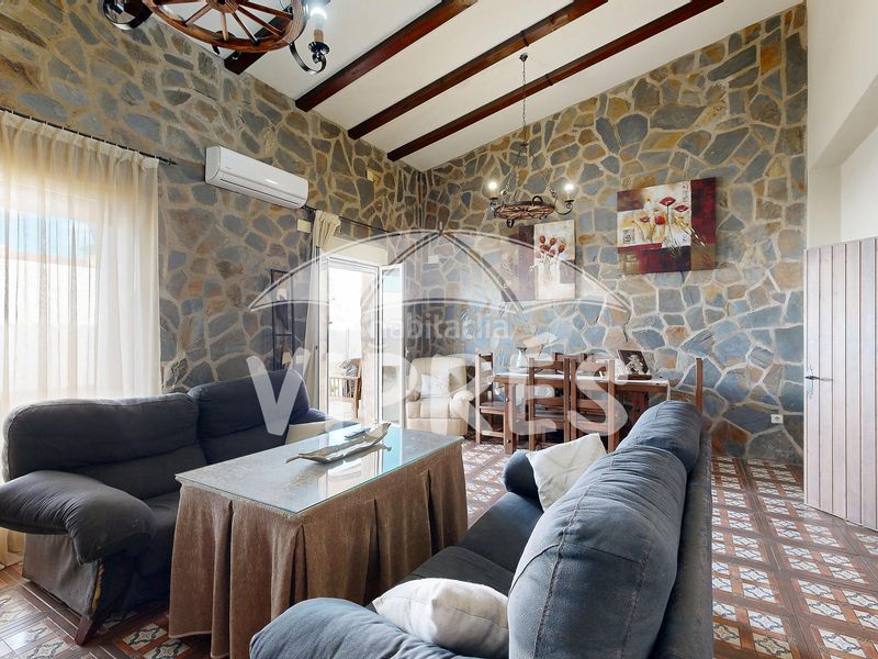 Foto 8b682495-f22f-41a6-afb1-c701dcb7c591. Casa amb calefacció a Arroyo de San Serván