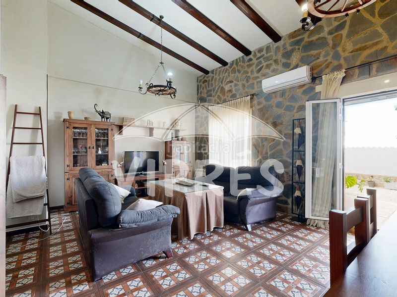 Foto f32084ac-7a96-461f-a391-a2dc17c7875b. Casa amb calefacció a Arroyo de San Serván