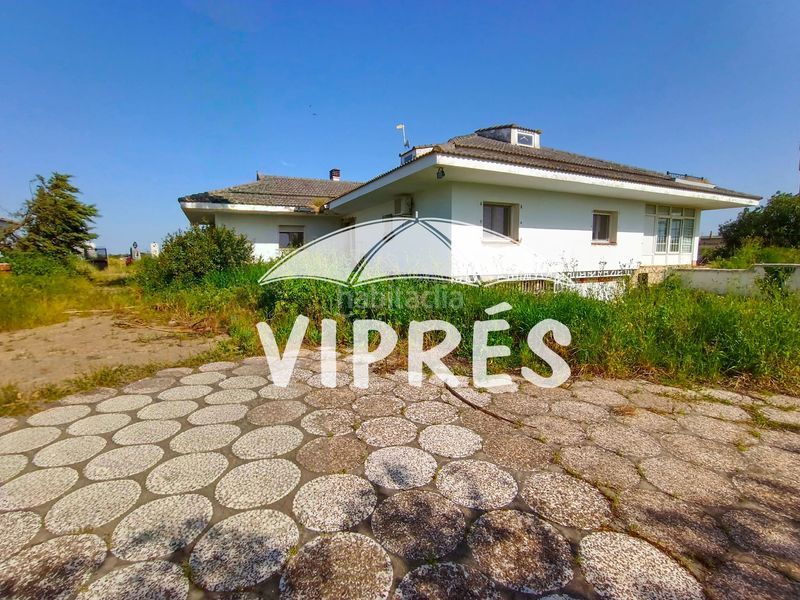 Foto b9e5084a-439a-4e18-b511-8ce9920a04e9. Masia amb piscina a Oeste Mérida