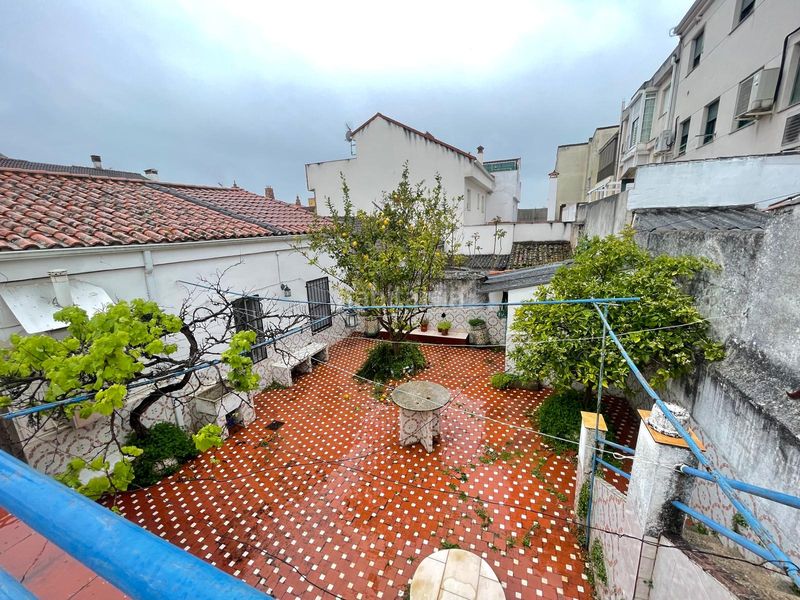 Foto 0f22bcfa-d178-4e18-8581-c3cc637251fb. Casa a Casco Antiguo Cáceres
