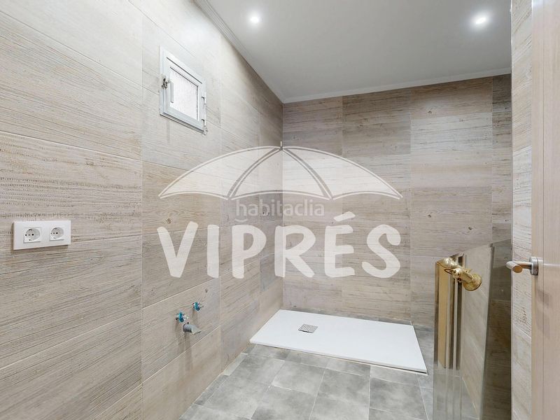 Foto 745aa066-d6e9-4f83-9b62-7e276b090809. Casa adossada a Casar de Cáceres