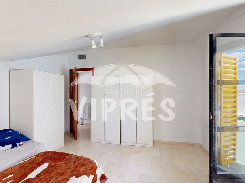 Foto d4a2dc54-ec96-40d2-8aaa-edbd5b6fee84. Dúplex a Centro Cáceres