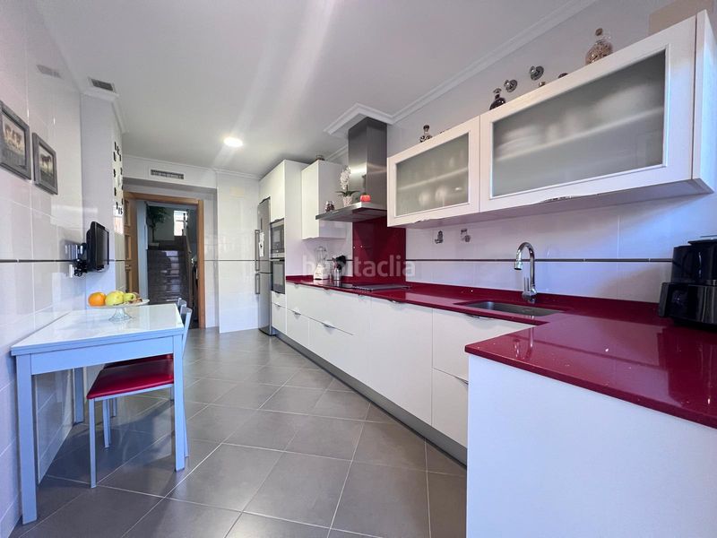 Foto 82c730cd-a1c1-4df9-a86d-25e6cd31738d. Casa adossada a Montesol - Mejostilla Cáceres