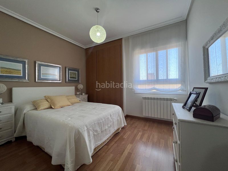 Foto 9d5223ca-f3a0-4e87-a75e-0baccd9e12be. Casa adossada a Montesol - Mejostilla Cáceres