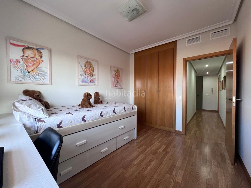 Foto c893a087-3c17-423d-a7a7-520798af2542. Casa adossada a Montesol - Mejostilla Cáceres