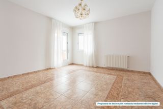 Casa a Plasenzuela. Casa en venta con localnegocio activo y piso.