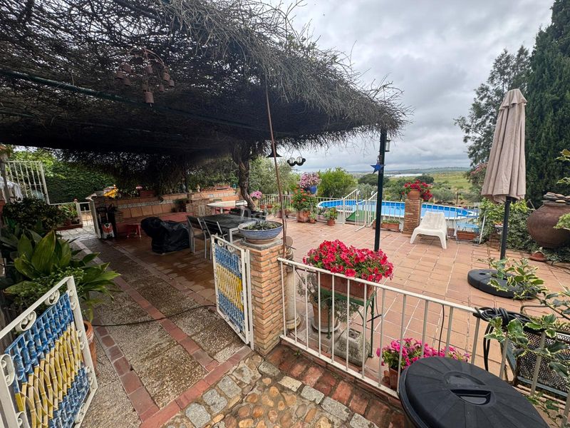 Foto fada9651-8e80-41d3-ba85-8a59034a9500. Casa a Oeste Mérida