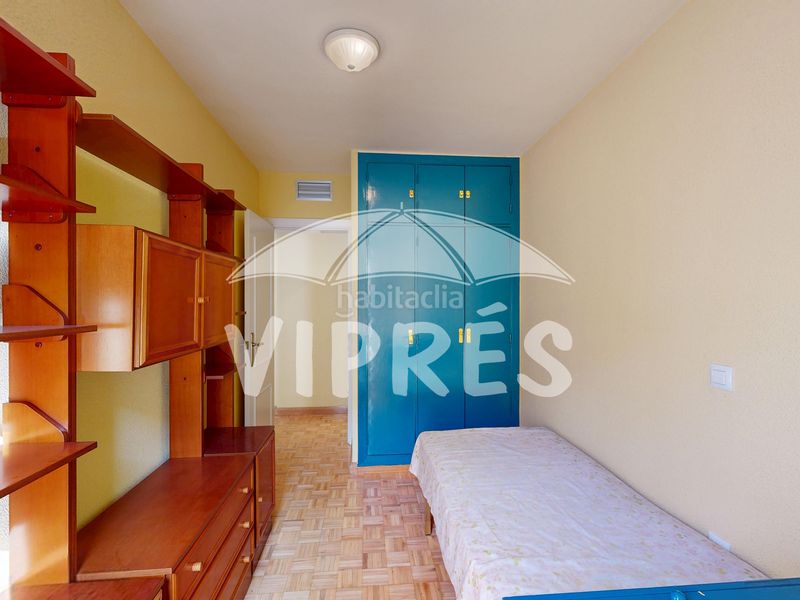 Foto c33e08f0-05e7-455d-8c38-ef0d559d9d25. Apartament amb calefacció a Centro Cáceres