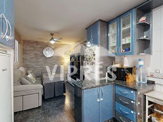 Casa en Nuevo Cáceres. Casa en llopis de 4 dormitorios