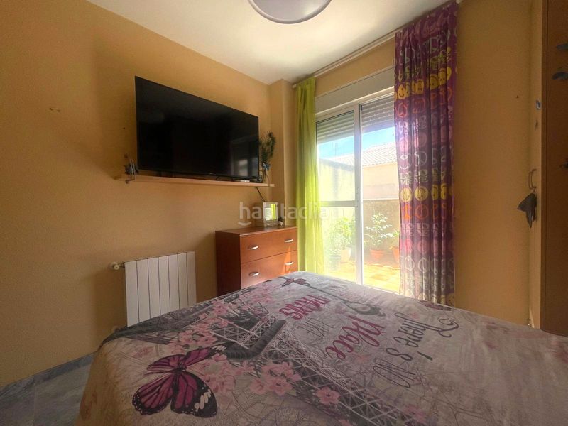 Foto d630c3bd-b2f7-4d57-93f4-d1972ea56682. Casa adossada a Montesol - Mejostilla Cáceres