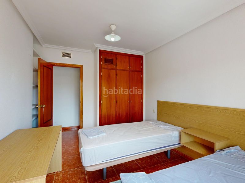Foto 2986f9cd-c8b5-4b6b-9ed1-8d832bed1e4b. Casa adossada a Montesol - Mejostilla Cáceres