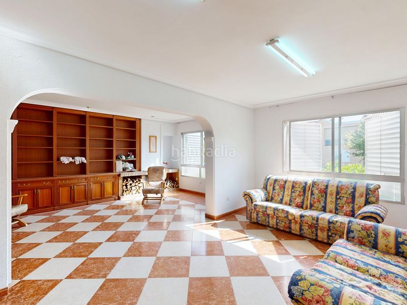 Foto b2cc8506-7df0-4a03-a980-e8802f5b3a08. Casa adossada a Montesol - Mejostilla Cáceres