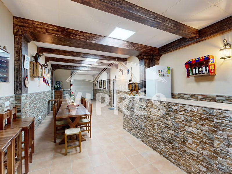 Foto d11d9048-28d8-4757-ac1b-a08edebd6c91. Casa amb calefacció a Casar de Cáceres