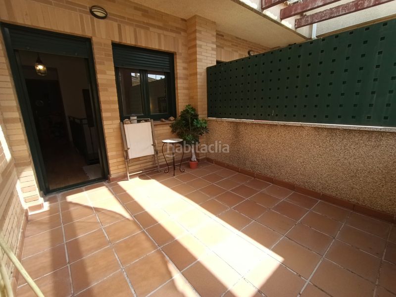 Foto ca9c1e7a-0740-4291-b7cb-1bda51f3b92b. Casa adossada a Montesol - Mejostilla Cáceres
