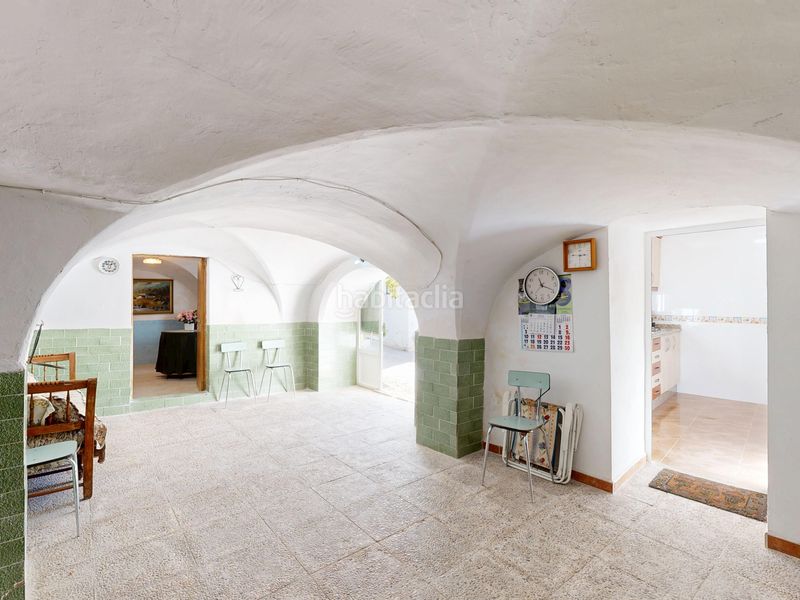 Foto b2bed00a-91f2-42e0-a287-4f61abb851ad. House in Casar de Cáceres