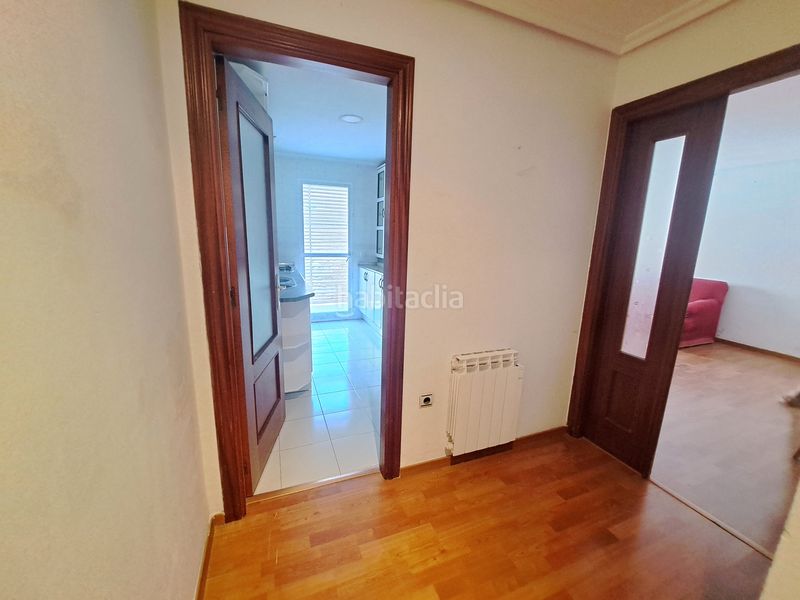 Foto d467200b-b346-4f75-91e8-e980a0b0a67a. Duplex with heating in Casco Antiguo Cáceres
