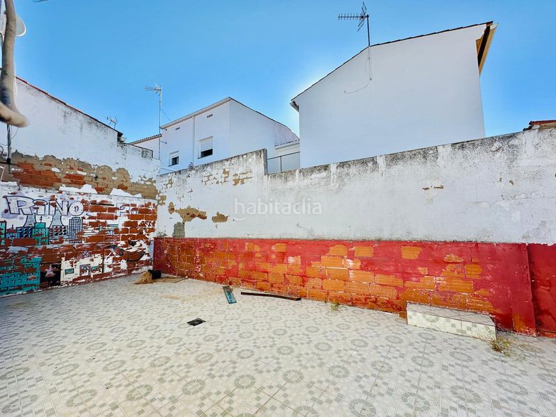 Foto d3cd0bd1-5a7c-48c4-b9d9-7128c1a92c8a. Local comercial a Don Álvaro
