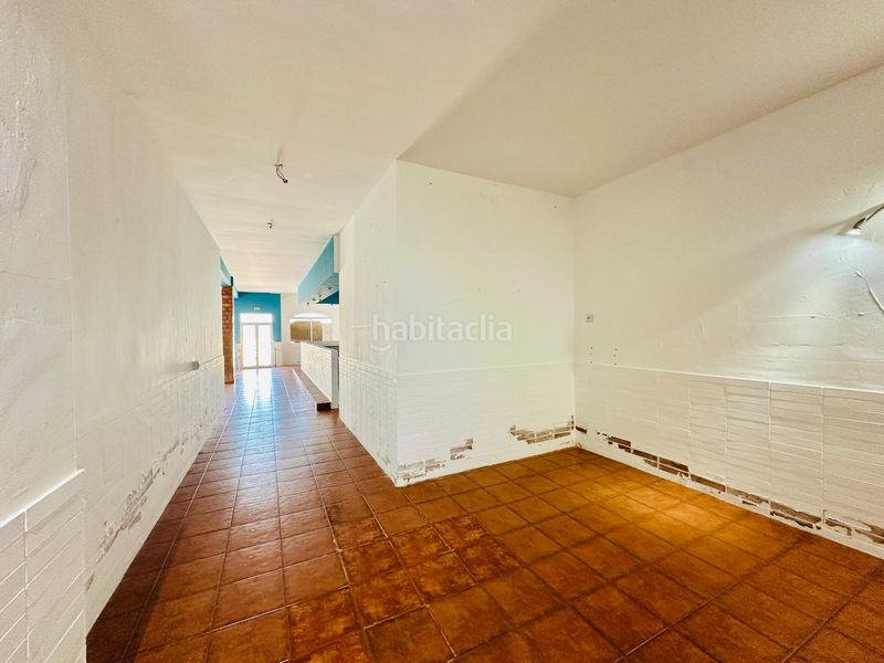 Foto d97b6c30-2e5f-4f85-93e8-8d370117df28. Local comercial a Don Álvaro