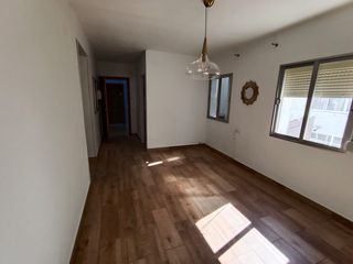 Appartamento in Este. Venta de piso  reformado dos domitorios zona de  maria auxiliado