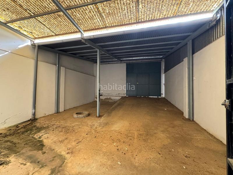 Foto aa73d3d7-4a6a-47e5-834b-dee315d04a45. Edifici a Zarza (La)