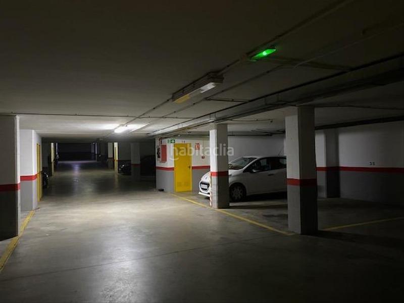 Foto b3b2623e-9097-4749-9474-443313993150. Autoparkplatz in Norte Mérida