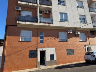 Piso en Almendralejo. Casabanco vende piso de tres dormitorios en almendralejo.