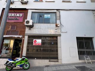 Local Comercial en Carretera de Sevilla - Los Montitos