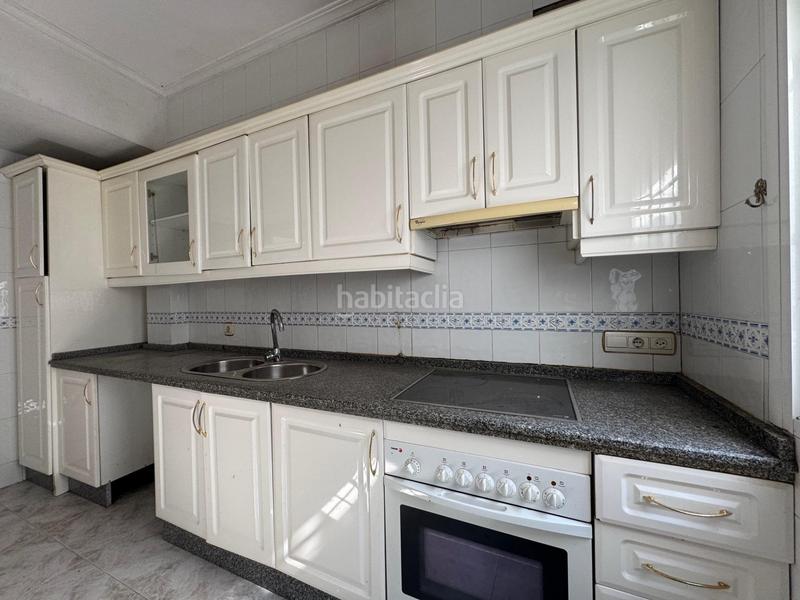 Foto 393d1f55-6efa-45d2-b846-d1e940dc7413. Pis a Montijo