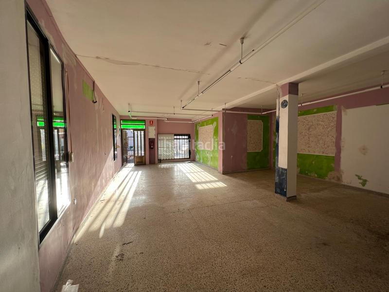 Foto fe5c1d4c-ba14-4cff-b49a-791754ecfe76. Locale commerciale in Alange