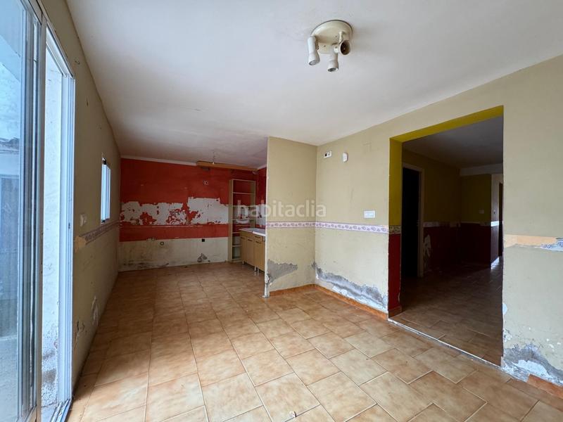 Foto 4c20ebe2-cd85-4edd-bb09-5bf35873148d. Masia amb aparcament a Haba (La)