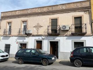 Appartement à Zafra. Se vende piso de cuatro dormitorios en  zafra
