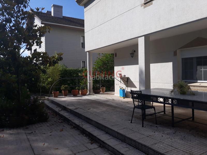 Foto d5f2347a-826f-4163-b430-ce818f284374. Chalet  independiente zona la sierrilla. en Cáceres