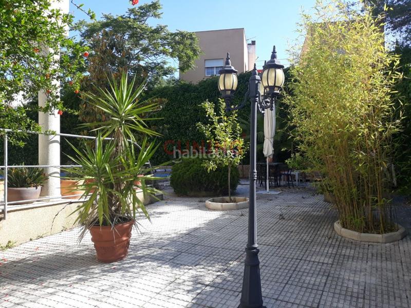 Foto ecd108bf-852d-4c13-94d8-2de6b146a664. Chalet  independiente zona la sierrilla. en Cáceres