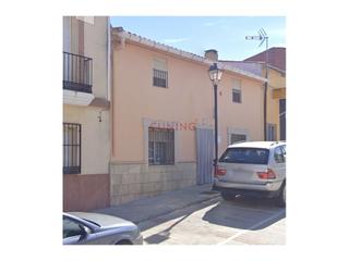Maison à Logrosán. Venta de casa situada en la localidad de logrosán.