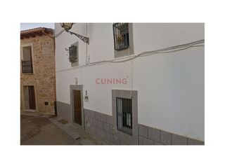 Casa  Calle cervantes. Venta de casa situada en la localidad de arroyomolinos, c�ceres.