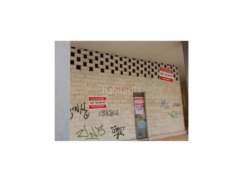 Foto 1c56fcb0-5982-449c-a8b9-b093d9ca68a2. Rent business premise in nuevo Cáceres Cáceres