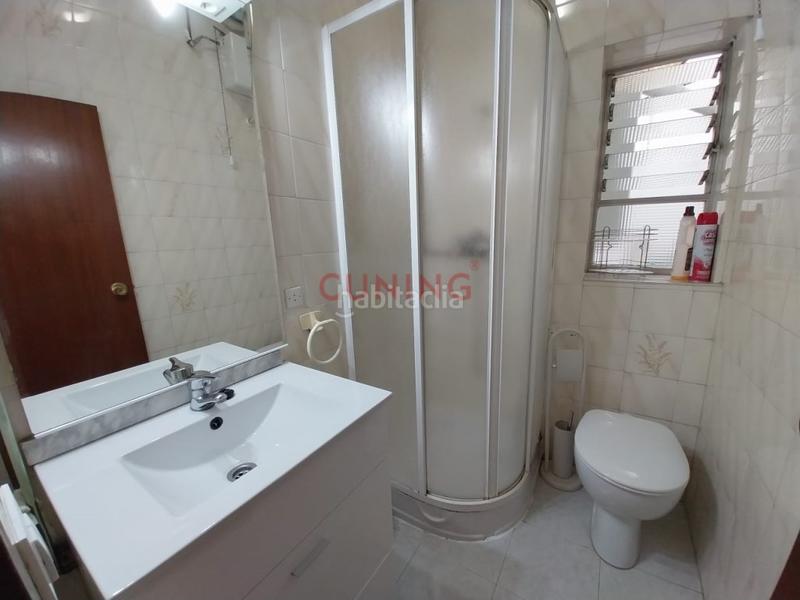 Foto bd021543-91dc-49e5-95d3-80ad0b335306. Alquiler piso oportunidad estudiantes. vivienda en alquiler situada en el Centro , consta de 3 habitaciones,1 baño, cocina y salón. id en Cáceres