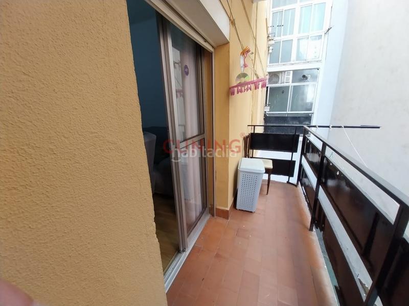Foto ea7ea50a-d7d4-4531-8ef7-e10b7e84829a. Alquiler piso oportunidad estudiantes. vivienda en alquiler situada en el Centro , consta de 3 habitaciones,1 baño, cocina y salón. id en Cáceres