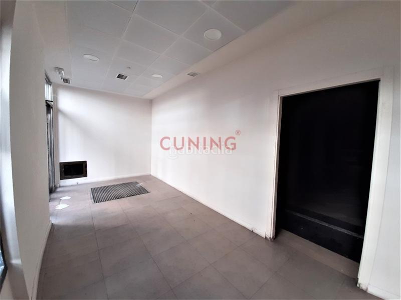 Foto c18c8310-891c-4f68-b834-9e1e8bc488da. Rent business premise in Centro Cáceres