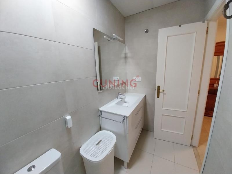 Foto 52a7e23b-8c01-46d5-8693-9bd537a8ee84. Location appartement dans Centro Cáceres