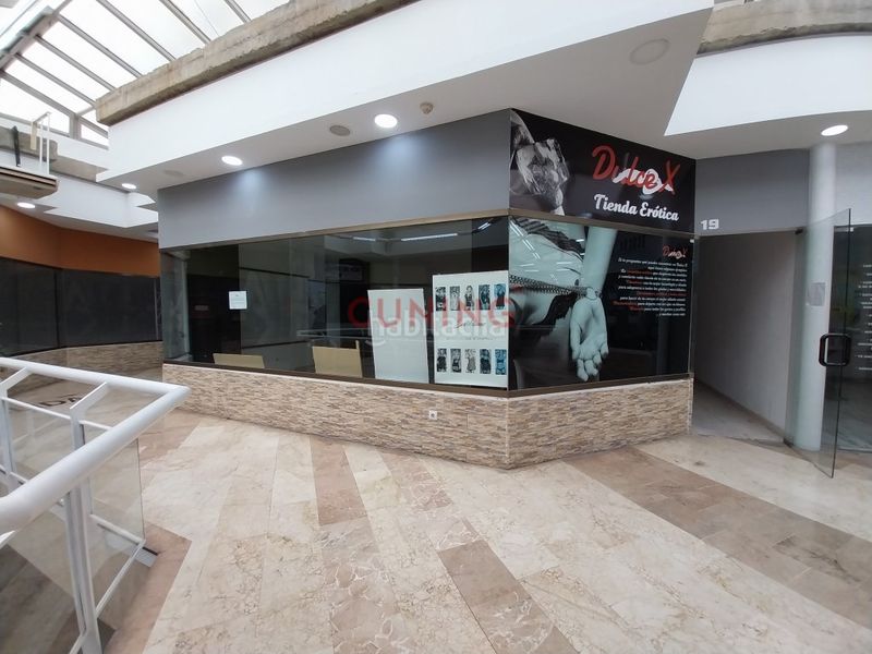 Foto 7fc11d38-843f-4893-abbe-8c97914218cb. Local comercial a Centro Cáceres