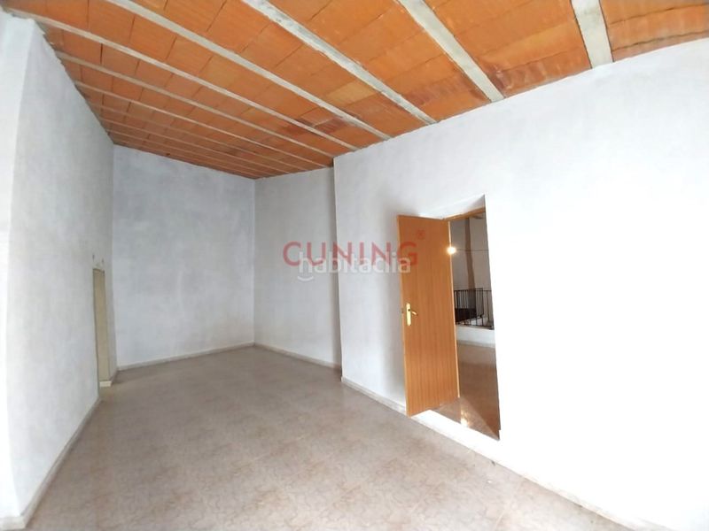 Foto 67c90747-a668-4538-a5d3-2059f5fc47e1. Casa amb aparcament a Torremocha