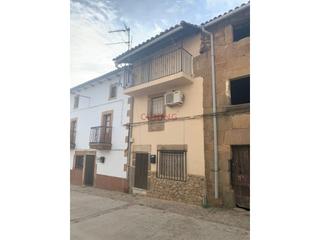 Maison  N/a. Casa en la provincia de cáceres, en el municipio de perales del
