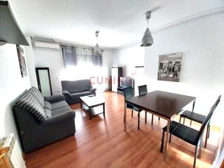 Location Appartement  Calle los alimoches. Alquiler de apartamento situado en un residencial con piscina en