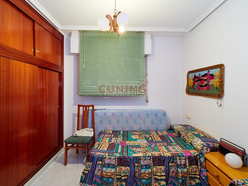 Foto b3ae3546-f15d-4d4b-bfdc-e2c74c1bcbac. Piso venta de apartamento , alicante, situado en un residencial con piscina comunitaria. en Torrevieja