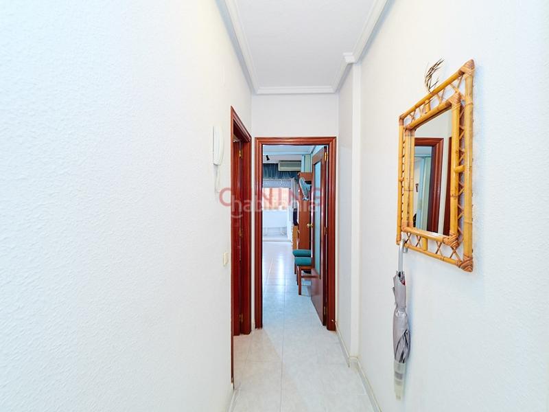 Foto b5fdb237-0277-4b3d-bf60-a60104949a09. Piso venta de apartamento , alicante, situado en un residencial con piscina comunitaria. en Torrevieja