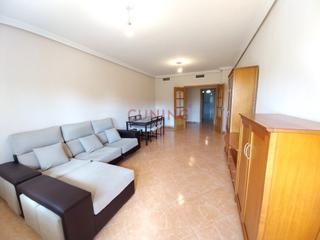 Appartement  N/a. Venta de piso situado en la zona del r66 con garaje, trastero y