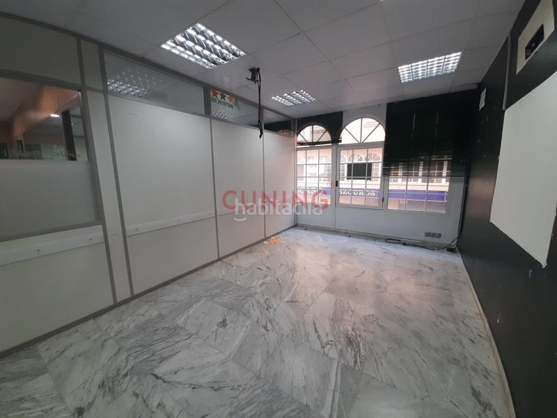 Foto 3560464a-6a00-4dd4-85cf-95bec1be070f. Affitto ufficio in Centro Cáceres