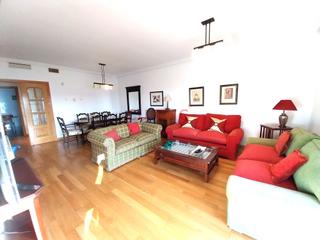 Location Appartement  N/a. Alquiler de piso con plaza de garaje situado en un residencial c